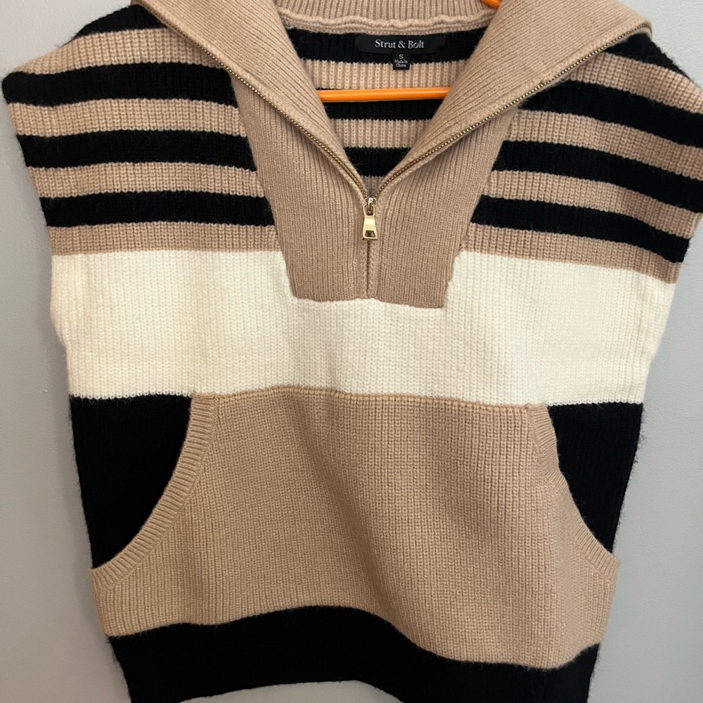 Strut & Bolt‎ 1/4 zip sweater Size S